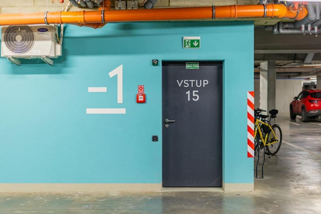 Cityscape Oasis: Active Studio Heaven Pressburg Exterior foto