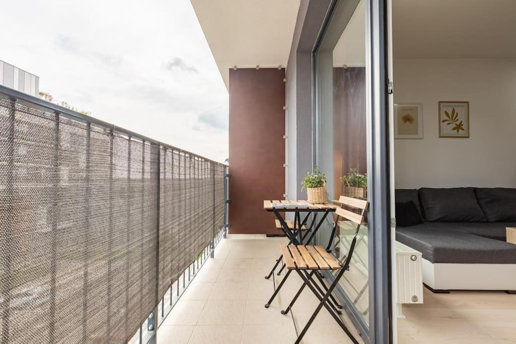 Cityscape Oasis: Active Studio Heaven Pressburg Exterior foto